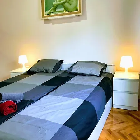 Lejlighedshotel Center Old Town And 3*