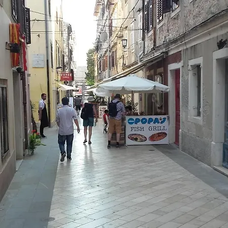 Center Old Town And Aparthotel